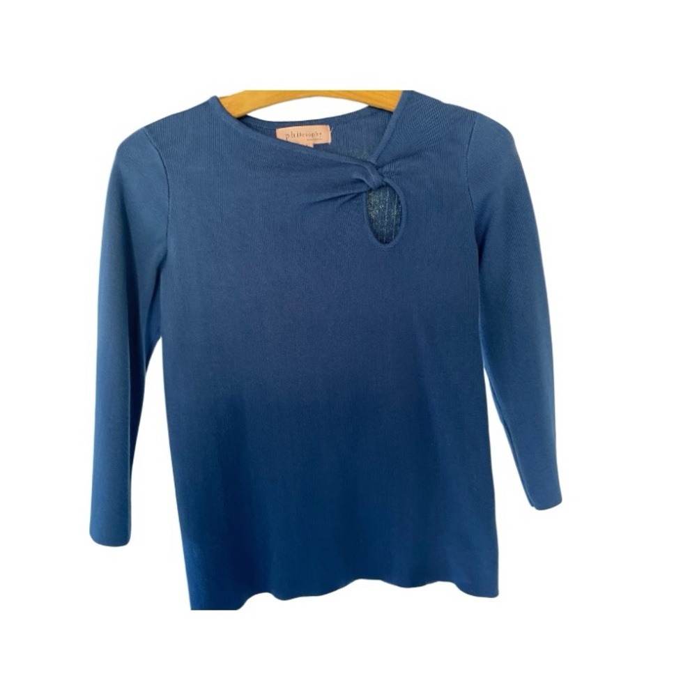 Philosophy c u  t out sweater small 💙